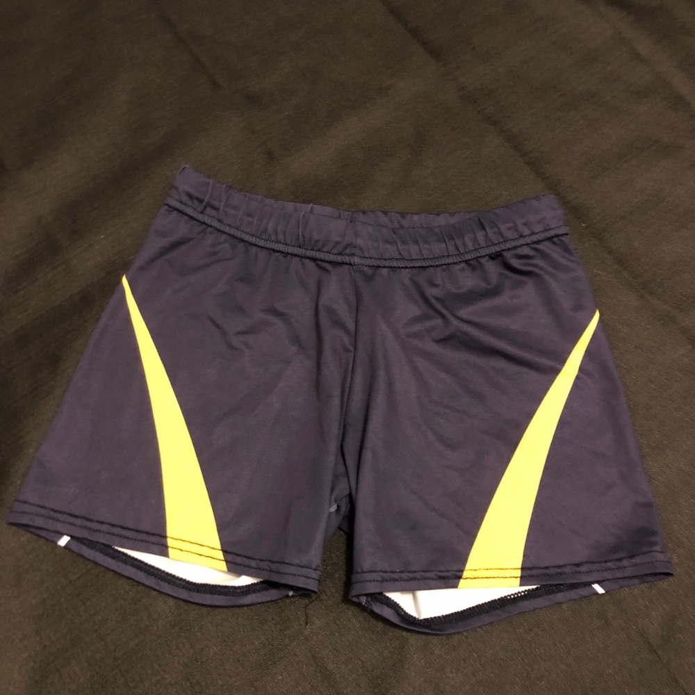Running shorts